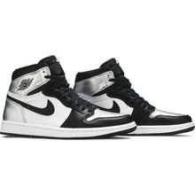 Load image into Gallery viewer, Nike Air Jordan 1 High &quot;Silver Toe&quot; (W)
