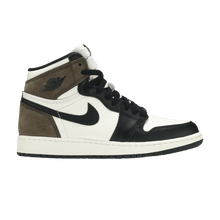 Load image into Gallery viewer, Nike Air Jordan 1 High &quot;Mocha&quot; (GS)
